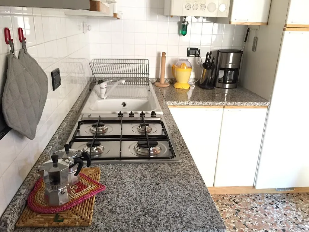 Homesweethome Venedik 0*,  İtalya