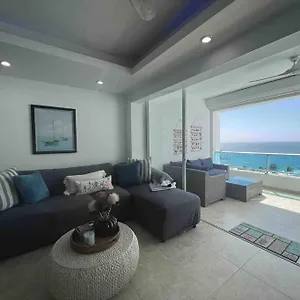 https://remodeled-2-bedroom-2-bath-in-marbella.greaterantilleshotels.net